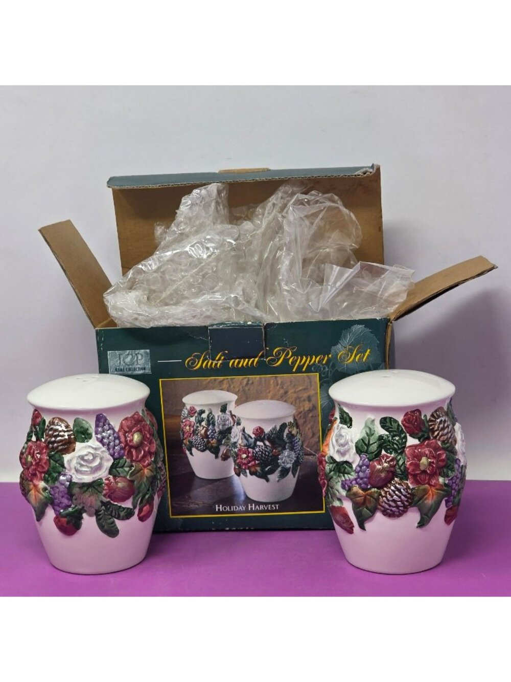JCP Home Collection Holiday Harvest Salt And Pepper‎ Set In Original Box